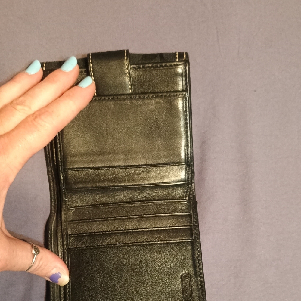 Coach Black Signature Wallet - Picture 4 of 7